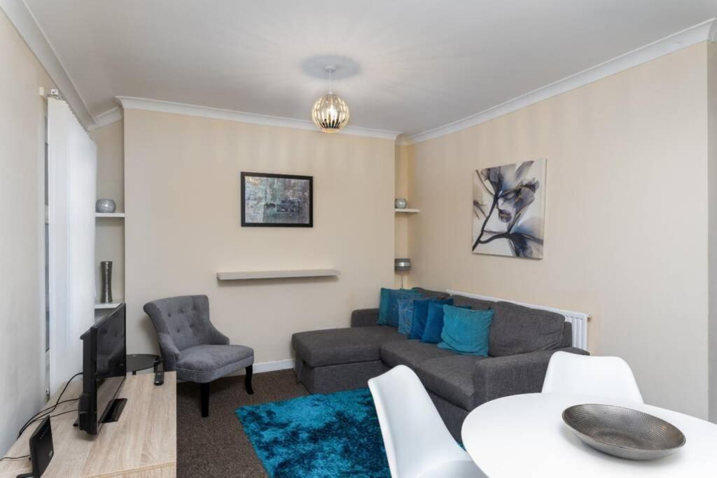 Sleeps 5, Smart Tv'S In Bedrooms Swansea Exterior photo