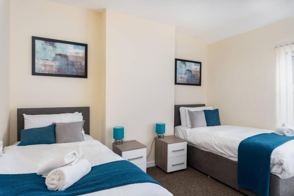 Sleeps 5, Smart Tv'S In Bedrooms Swansea Exterior photo